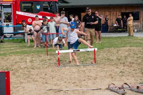 Rodzinny piknik strażacki nad zalewem w Radgoszczy-Narożnikach