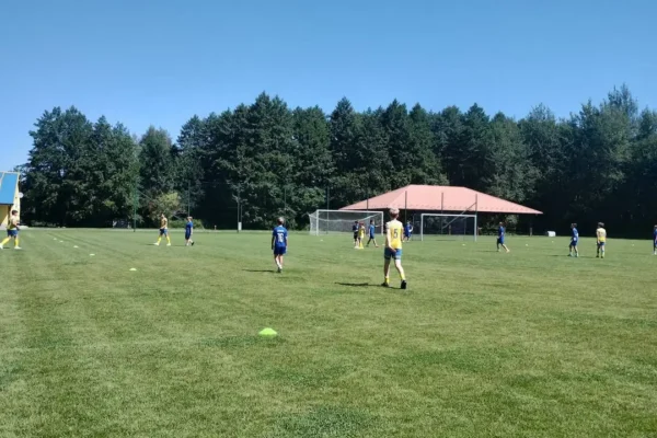 Młodziki wygrywają sparing z Polanem Żabno 6:3