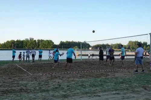 Radgoszcz I triumfuje w I Gminnym Turnieju Sołectw w Siatkówce Plażowej