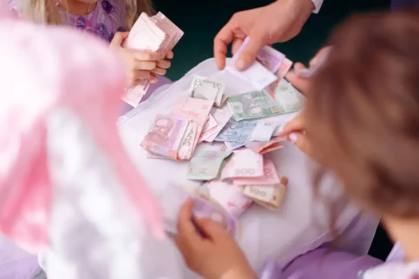 Wakacyjne spotkanie o finansach w bibliotece w Oleśnie