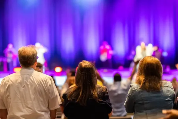 Koncert Mai Sikorowskiej i Kroke przeniesiony do sali kinowej DDK
